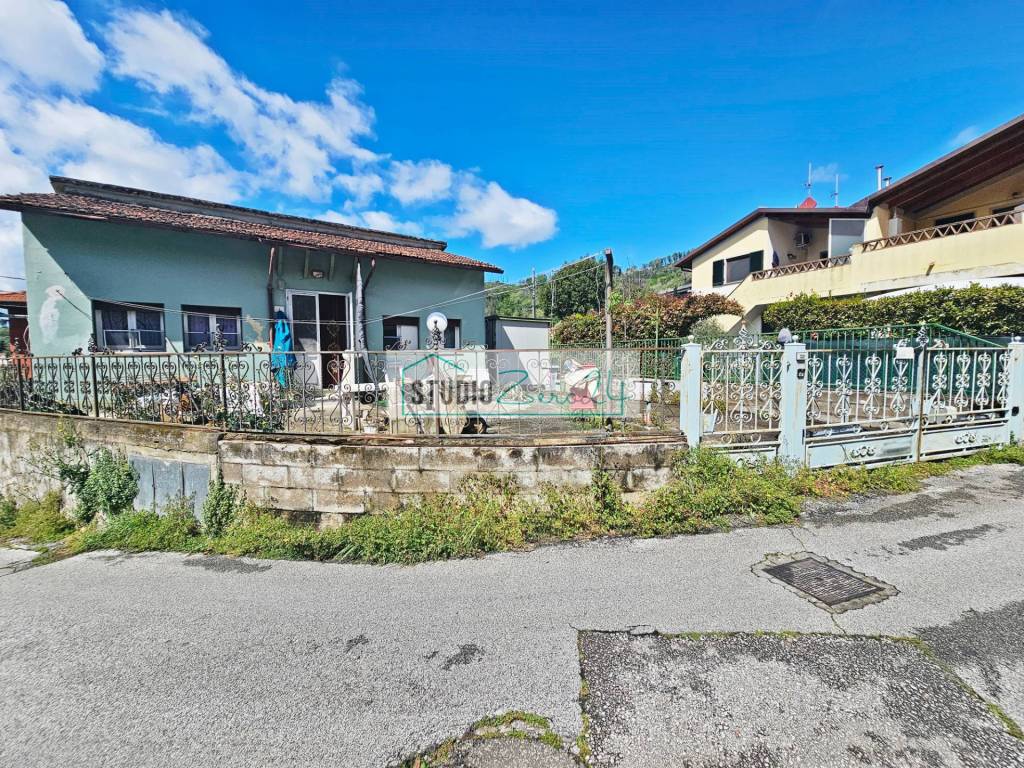 Casa indipendente a Massarosa in Via Valenzana Di Sotto - Foto 3