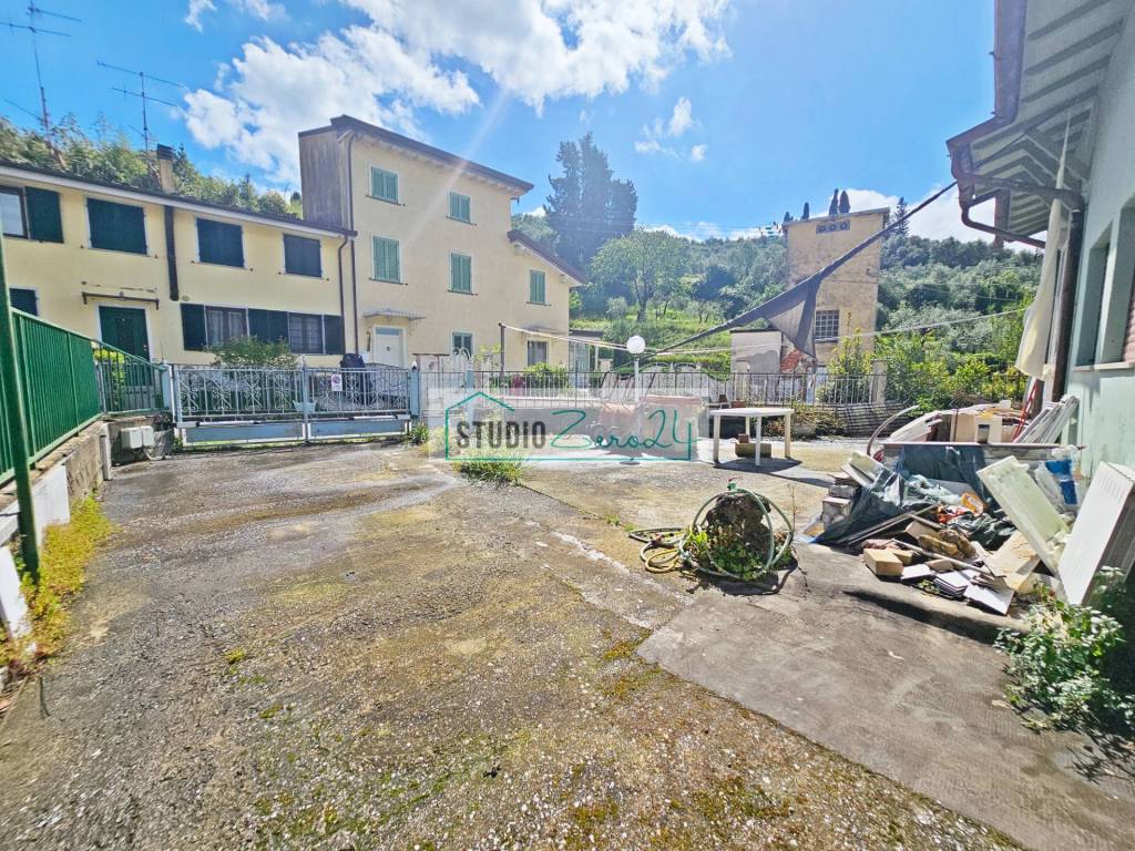 Casa indipendente a Massarosa in Via Valenzana Di Sotto - Foto 5