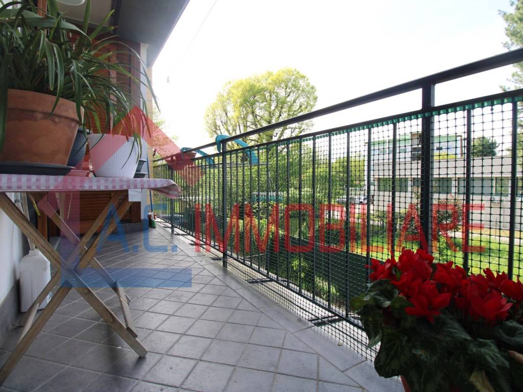 Appartamento a Vergiate in Via Felice Cavallotti, 6 - Foto 4