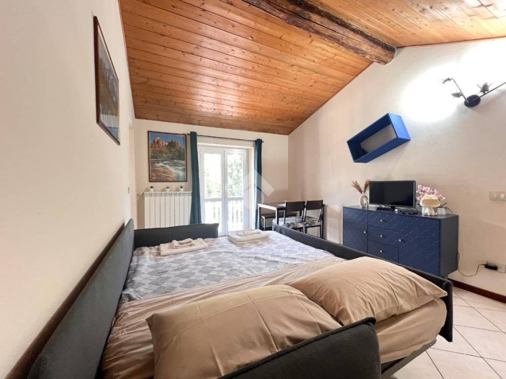 Appartamento a Porto ceresio in Via Cantine, 15 - Foto 3