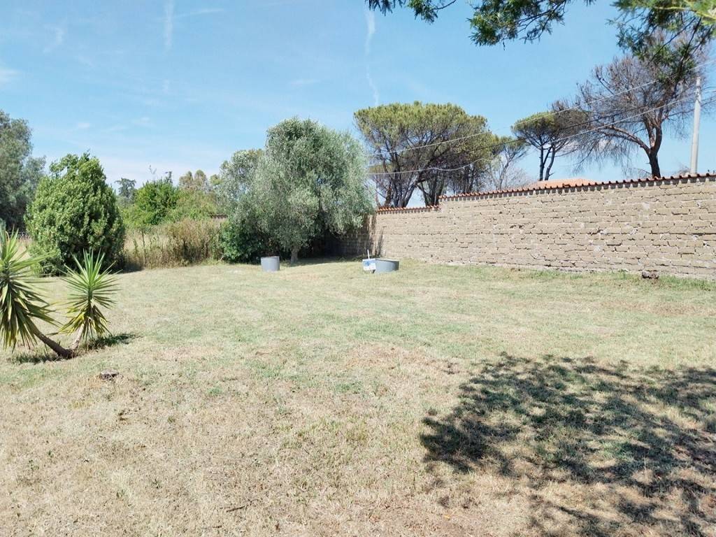 Villa a Aprilia in Via Basento - Foto 5