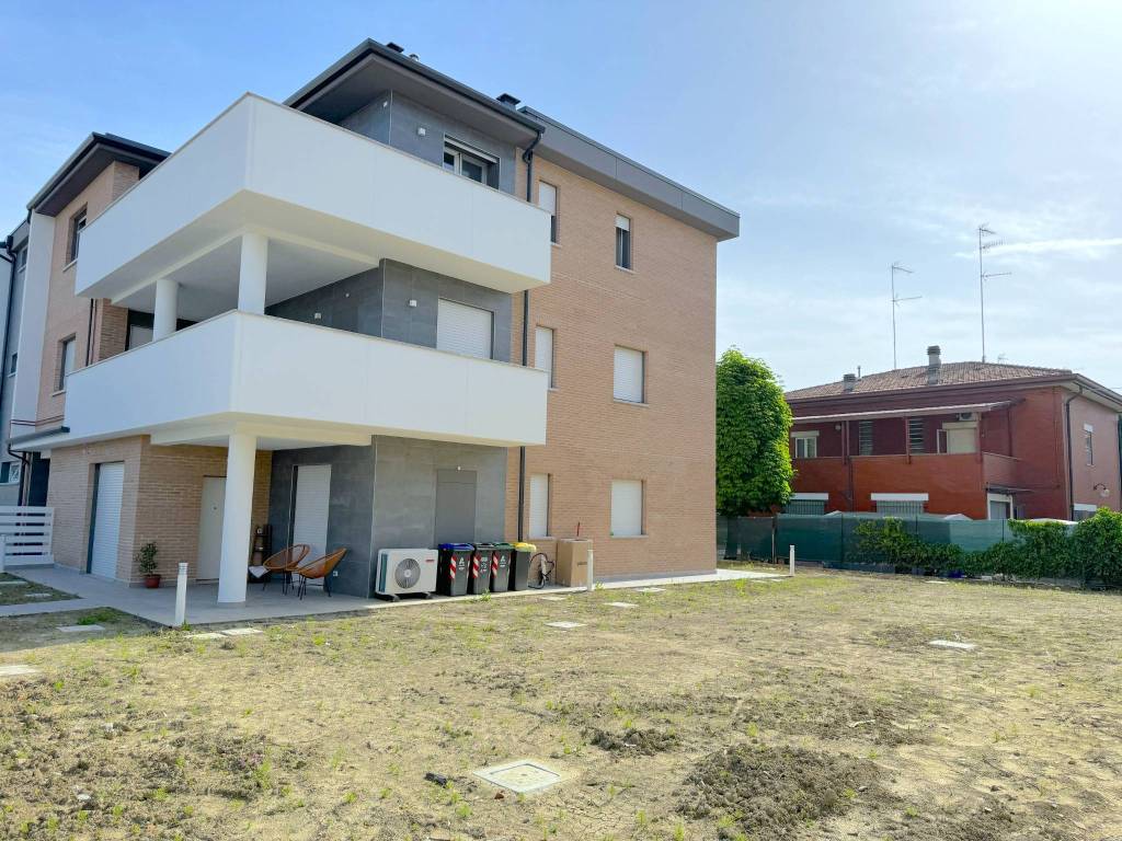 Appartamento a Reggio emilia in Via Federico Confalonieri - Foto 4