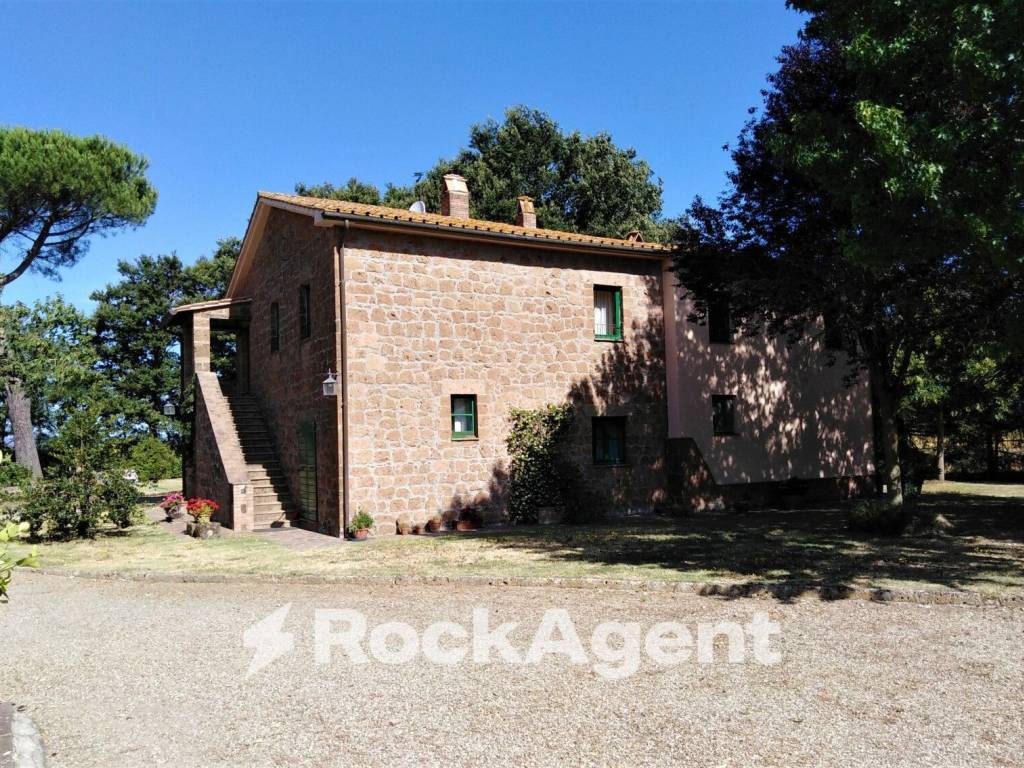 Rustico / casale a Acquapendente in traversa Cassia-Onanese snc - Località San Paolo II n.204 - Foto 2
