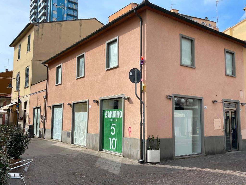 Immobile a Follonica in Via Roma, 1 - Foto 2