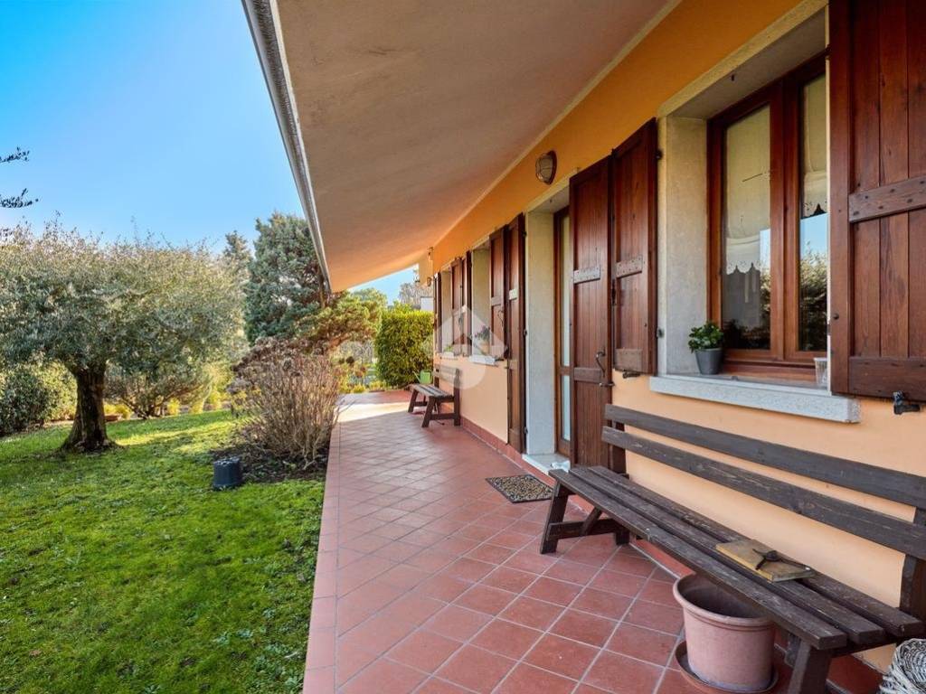 Villa a Peschiera del garda in Via Dolci - Foto 5