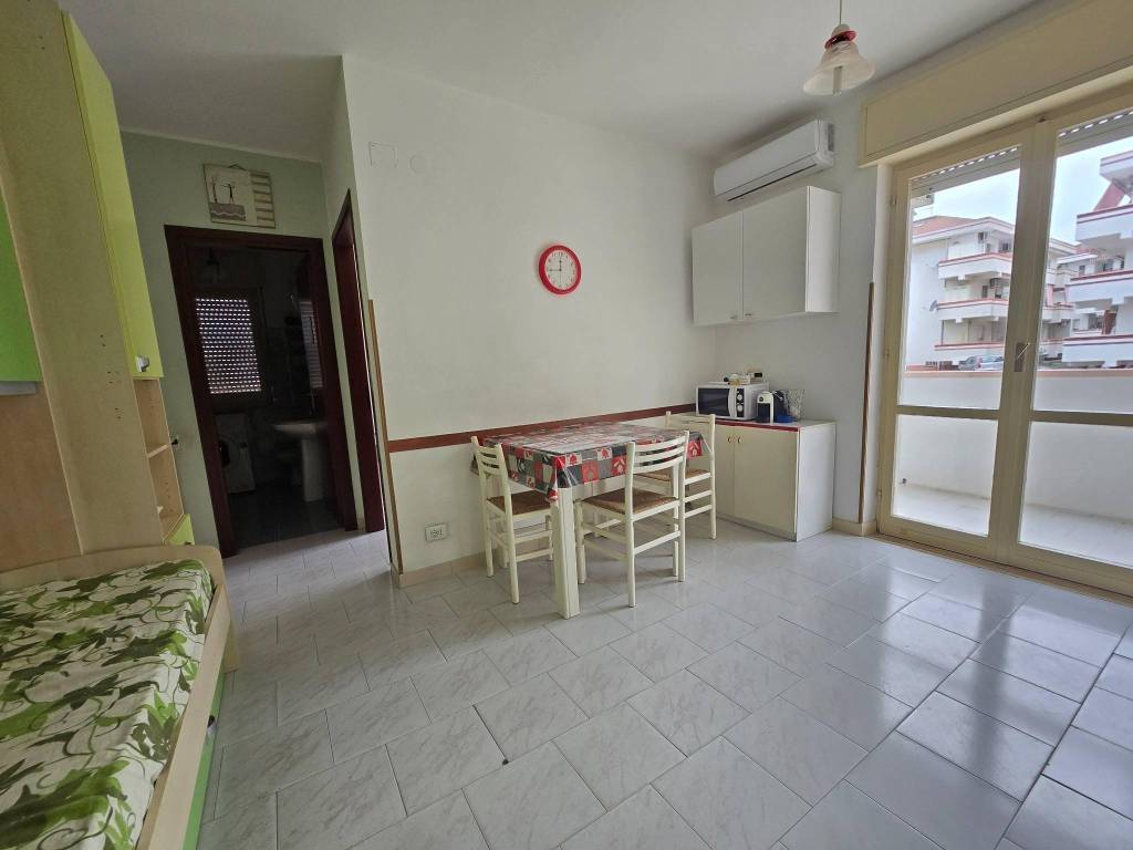 Appartamento a Catanzaro in Via Martiri di Cefalonia - Foto 2