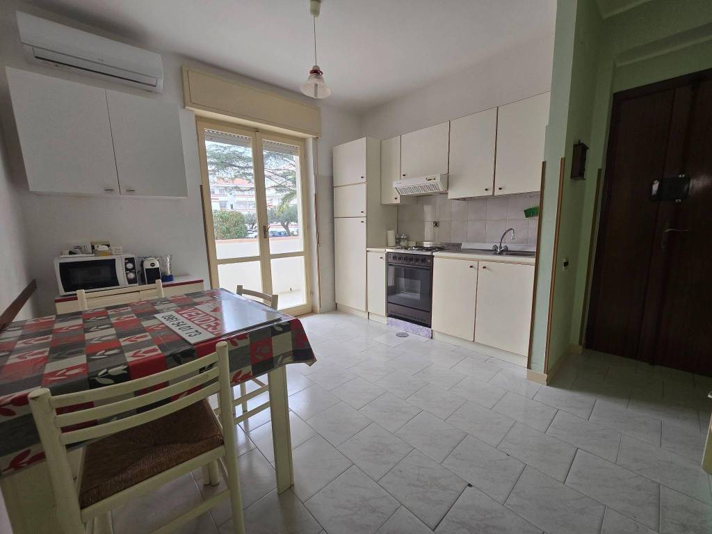 Appartamento a Catanzaro in Via Martiri di Cefalonia - Foto 5
