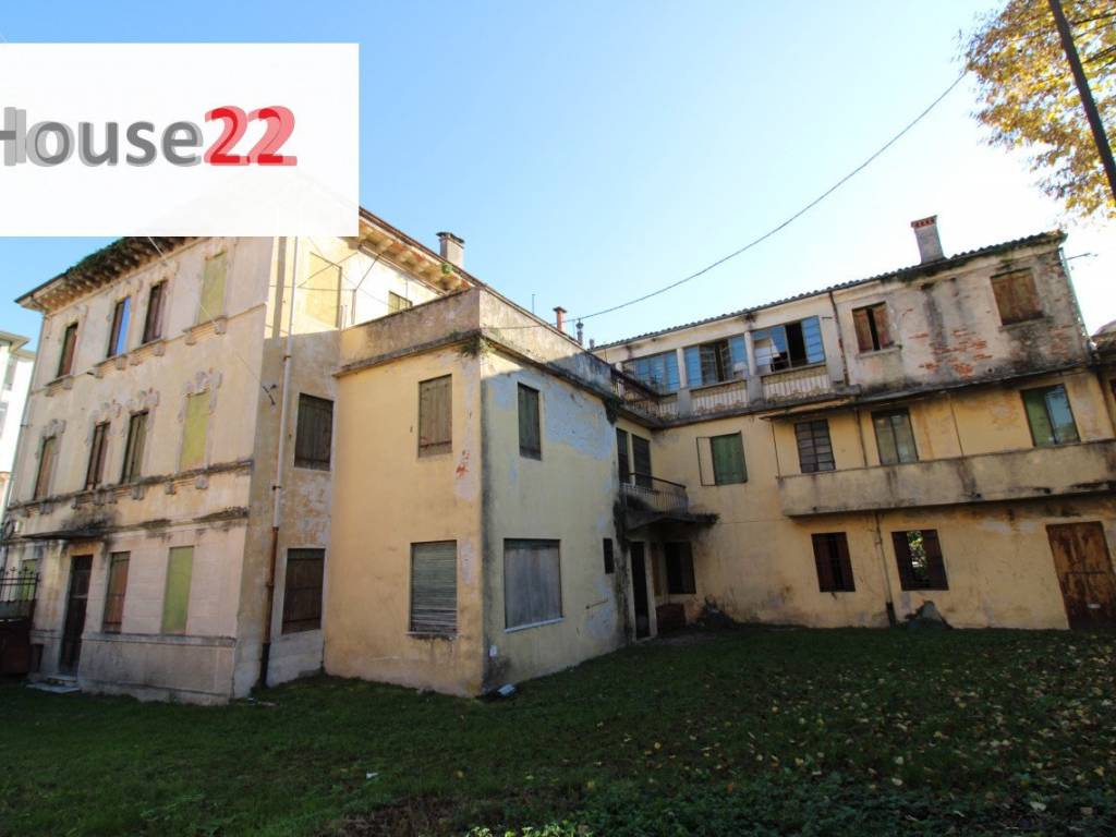 Palazzo / stabile a Vicenza in Viale della Pace 158 Vicenza - Foto 3