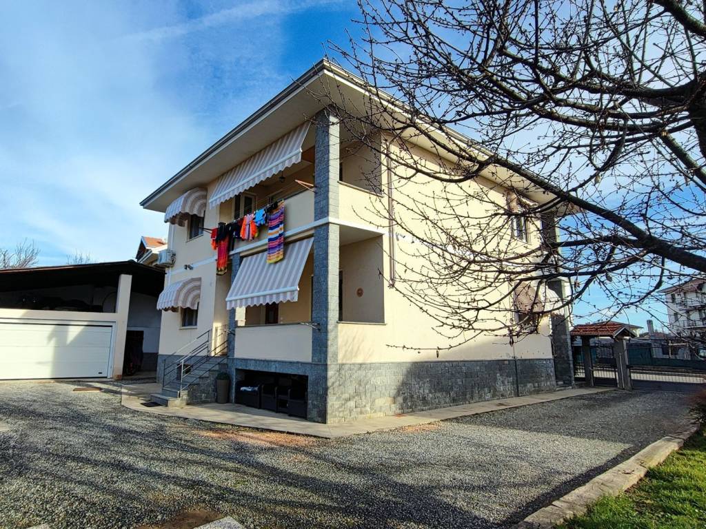 Villa a Verrone in Strada della Bazzella - Foto 3