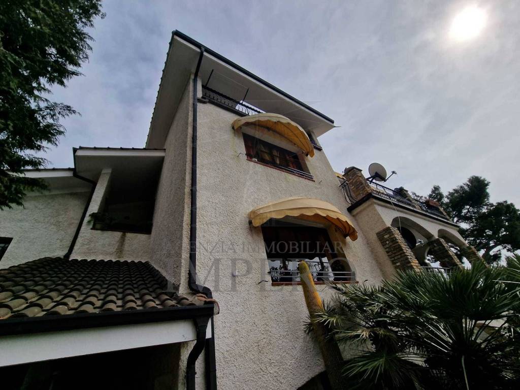 Villa a Ventimiglia in Via Collasgarba - Foto 4