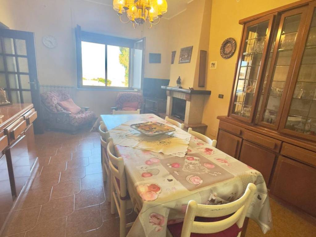 Casa indipendente a Santo stefano del sole in Santo Stefano Del Sole - Piazza Nunziata - Foto 5