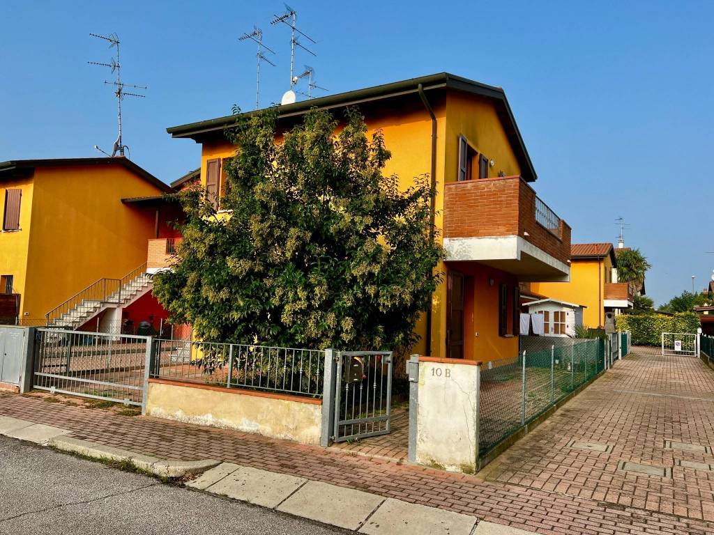 Casa indipendente a Alfonsine in Via Officine Marini, 10 - Foto 3
