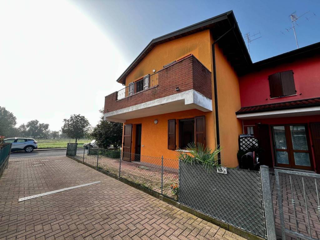 Casa indipendente a Alfonsine in Via Officine Marini, 10 - Foto 5