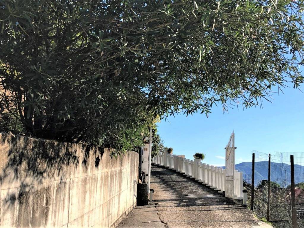 Villa a Vezzano ligure in Area Residenziale Follo Follo - Foto 4
