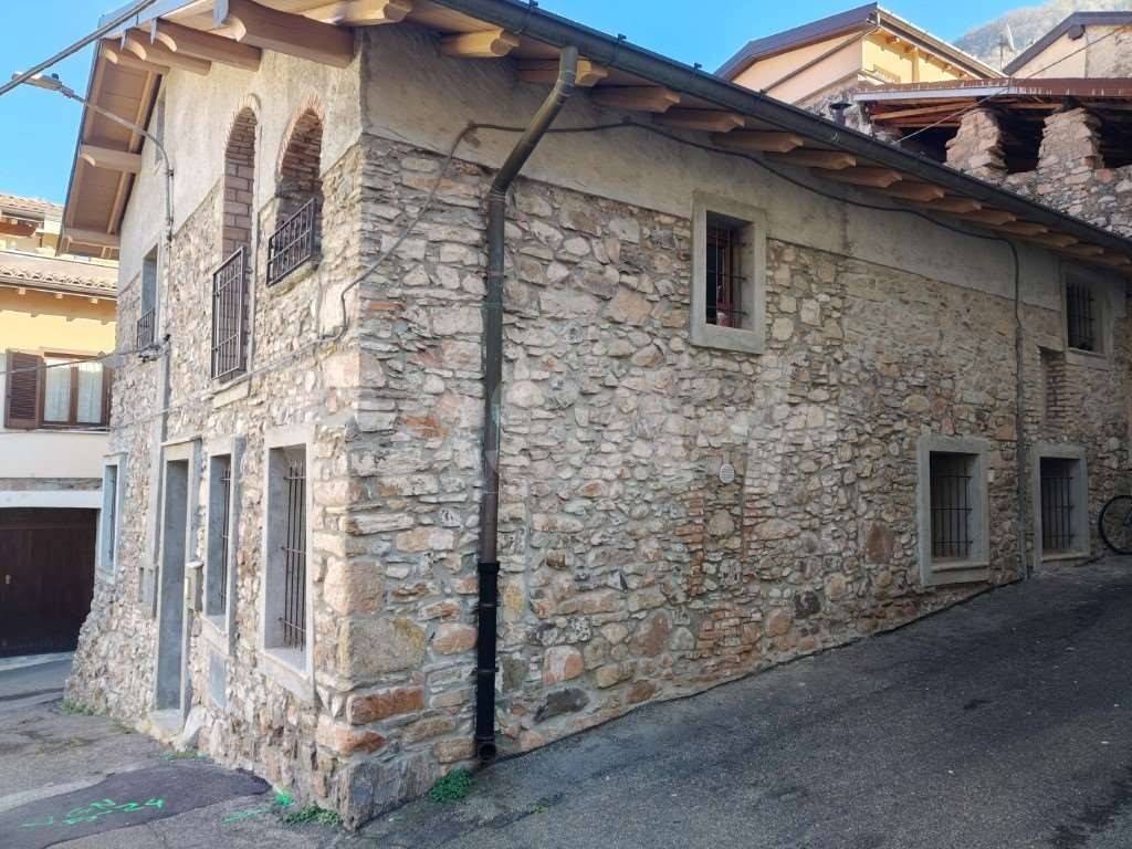 Appartamento a Valganna in Via cavour - Foto 2