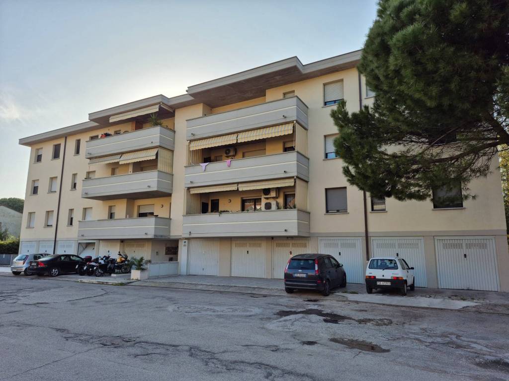 Appartamento a Cattolica in Via Ricci, 5 - Foto 1