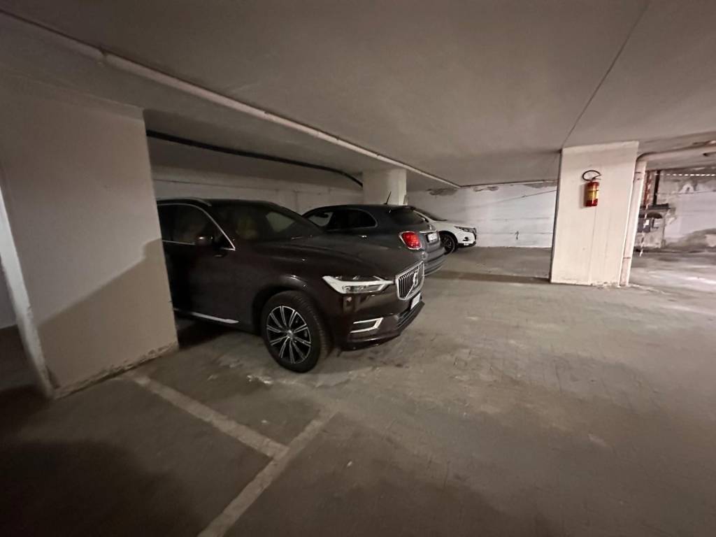Box / garage a Caserta in Via Vincenzo Lupoli, 34 - Foto 4