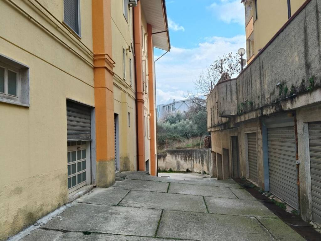 Appartamento a Oliveto citra in Via Vincenzo Bellini - Foto 2