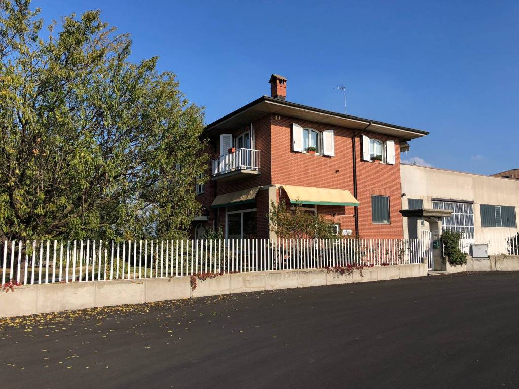 Villa a Mondovì in Via Carrù, 18 - Foto 2