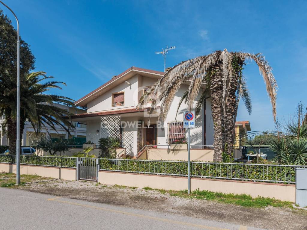 Villa a Fano in Via Giovanni Cena, 10 - Foto 3