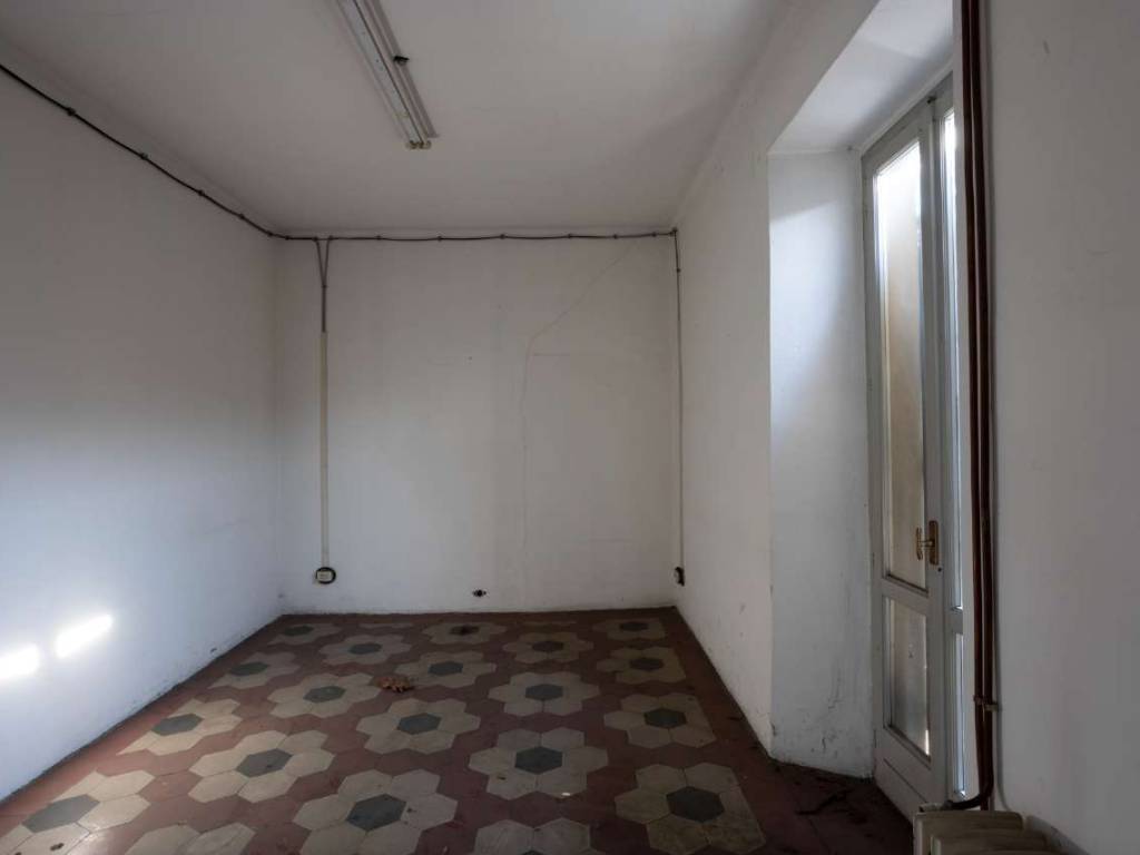 Appartamento a Verbania in Via Restellini 10 - Foto 5