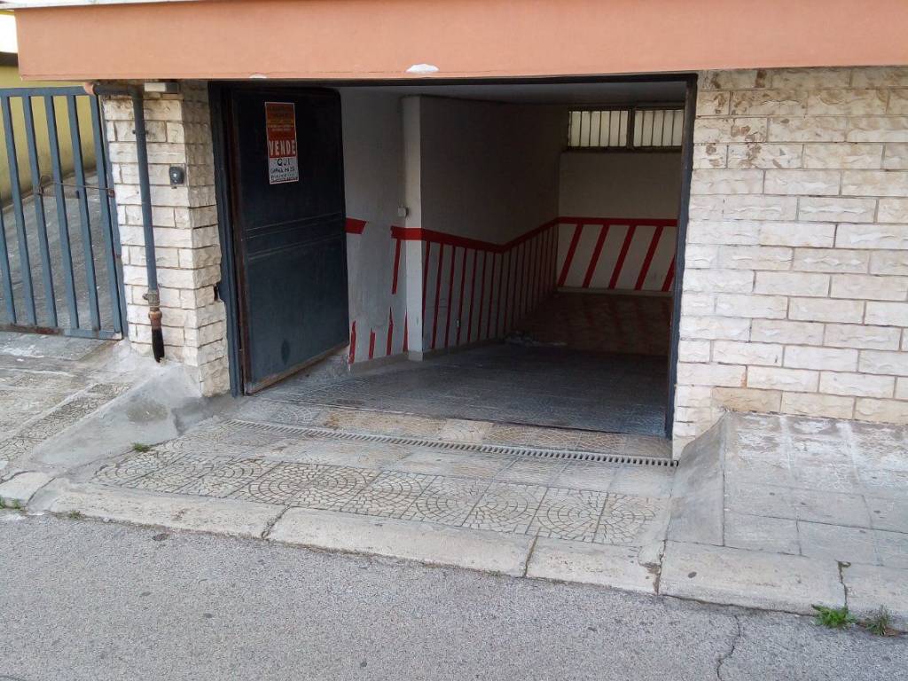 Box / garage a Acquaviva delle fonti in Via Giovanni Francone - Foto 2