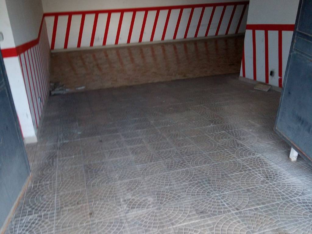Box / garage a Acquaviva delle fonti in Via Giovanni Francone - Foto 4