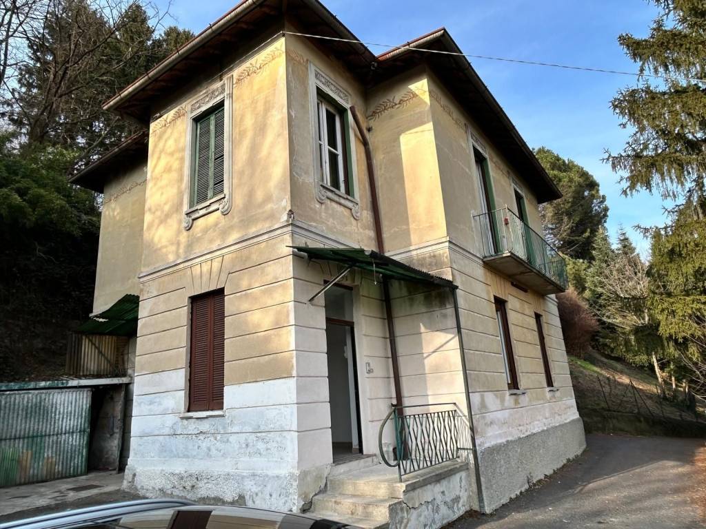 Villa a Albizzate in Via Giuseppe Mazzini, 47 - Foto 5
