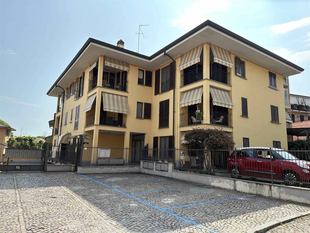 Appartamento a Sant'angelo lodigiano in Via Nino Bixio - Foto 2