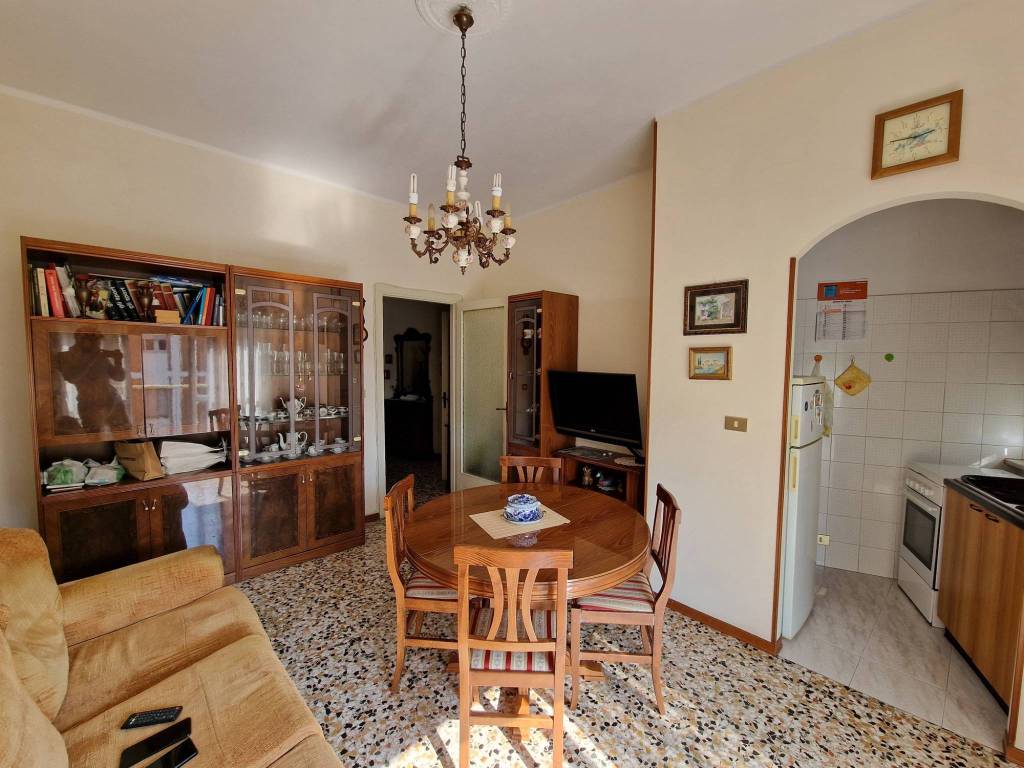 Appartamento a Vercelli in Via Francesco Petrarca, 35 - Foto 3