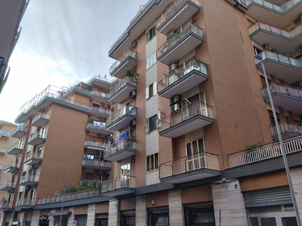 Appartamento a Salerno in Via Francesco Crispi - Foto 4