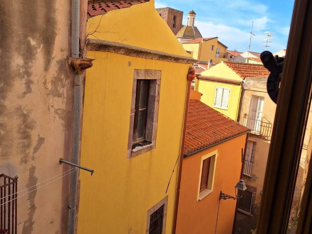 Casa indipendente a Bosa in Via Malaspina - Foto 2