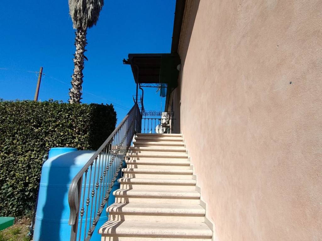 Villa a San benedetto del tronto in Via Toscana, 120 - Foto 2