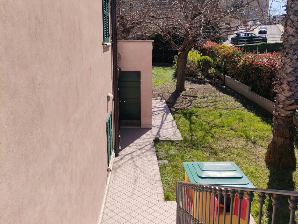 Villa a San benedetto del tronto in Via Toscana, 120 - Foto 3