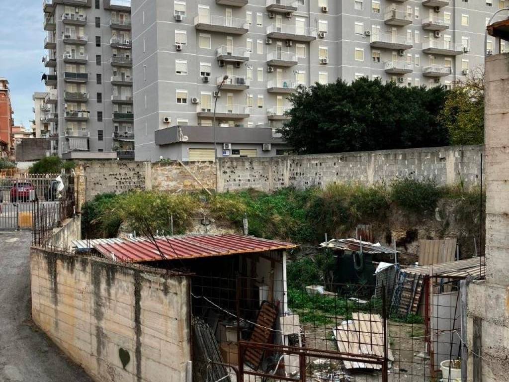 Terreno a Palermo in Via Emiro Hassan, 12 - Foto 3