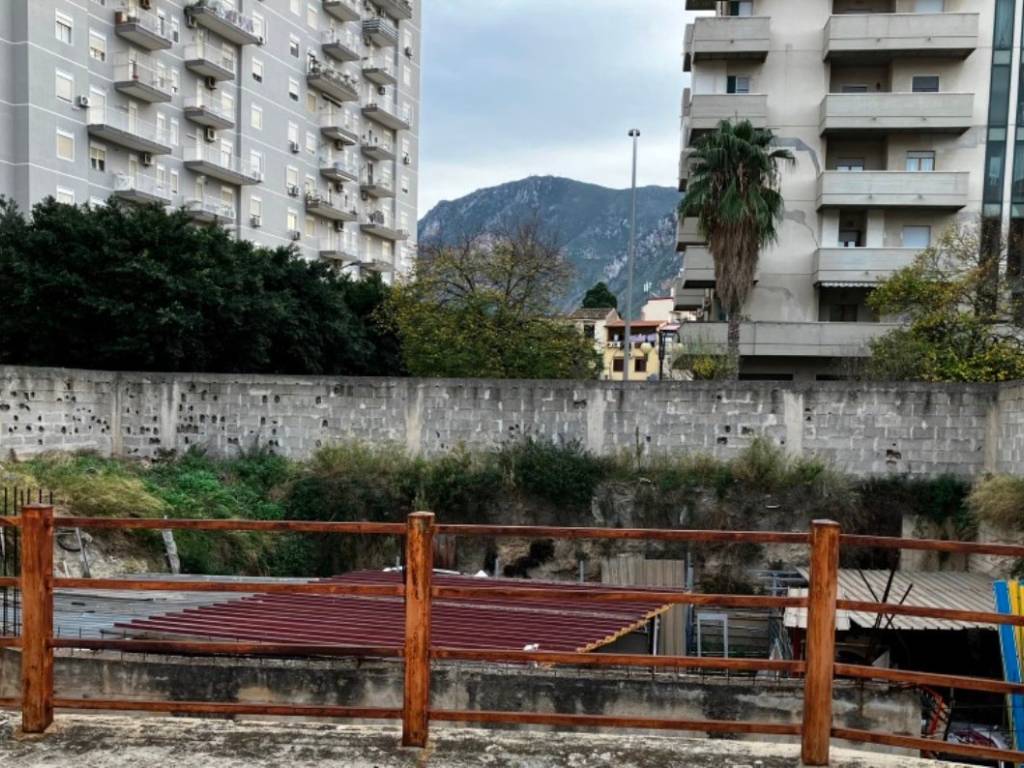 Terreno a Palermo in Via Emiro Hassan, 12 - Foto 4