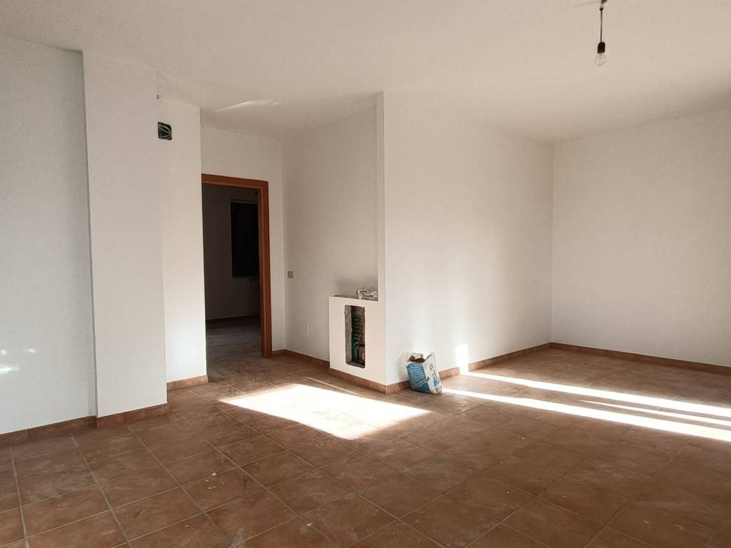 Palazzo / stabile a Camerino - Foto 5