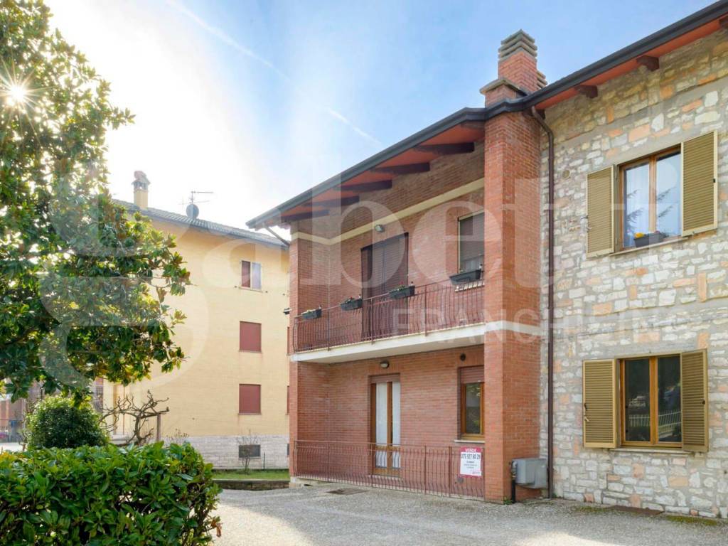 Appartamento a Gubbio in Via dei Cinque Colli , 100 - Foto 2