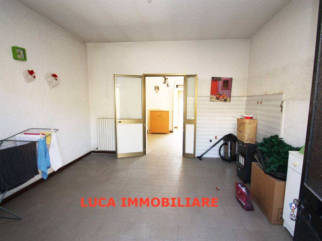 Appartamento a Pescia in Via di Montecarlo, 99 - Foto 3