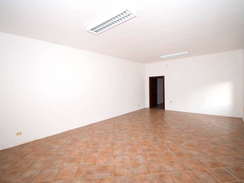 Immobile a Loiri porto san paolo in Via Nazionale - Foto 5