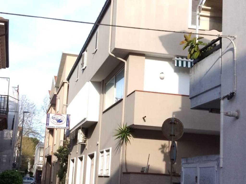 Palazzo / stabile a Giulianova in Via Evangelista Torricelli - Foto 4