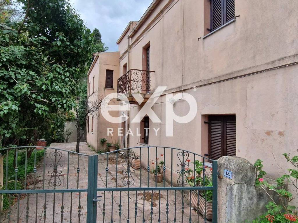 Casa indipendente a Torpè in Corso Marconi - Foto 2