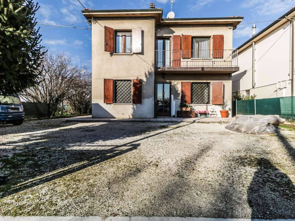 Casa indipendente a San giovanni in persiceto in via Castagnolo - Foto 1