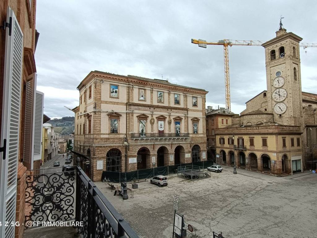 Appartamento a Tolentino in Piazza della Libertà - Foto 5