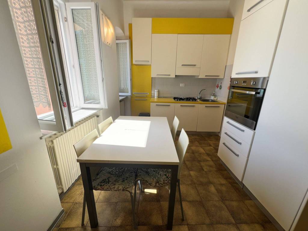 Appartamento a Lerici in Via Giacomo Matteotti-San Terenzo, 3 - Foto 2