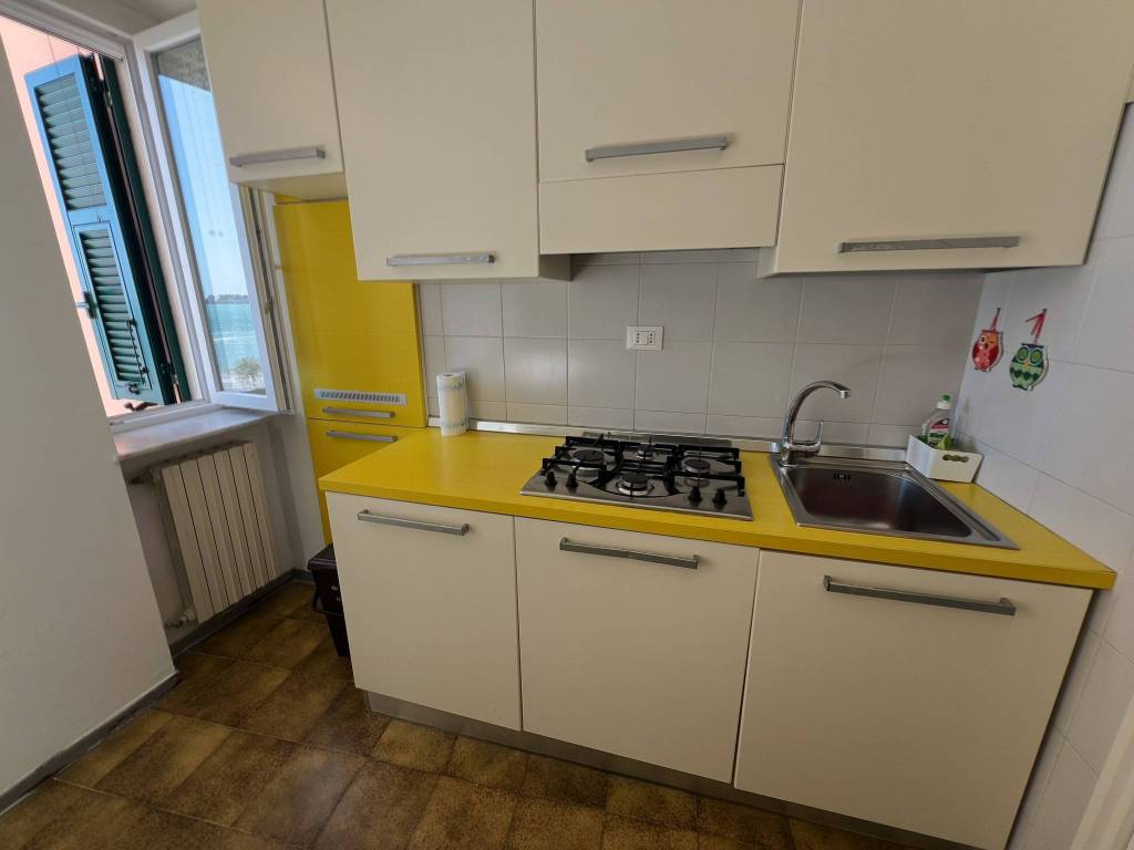 Appartamento a Lerici in Via Giacomo Matteotti-San Terenzo, 3 - Foto 4