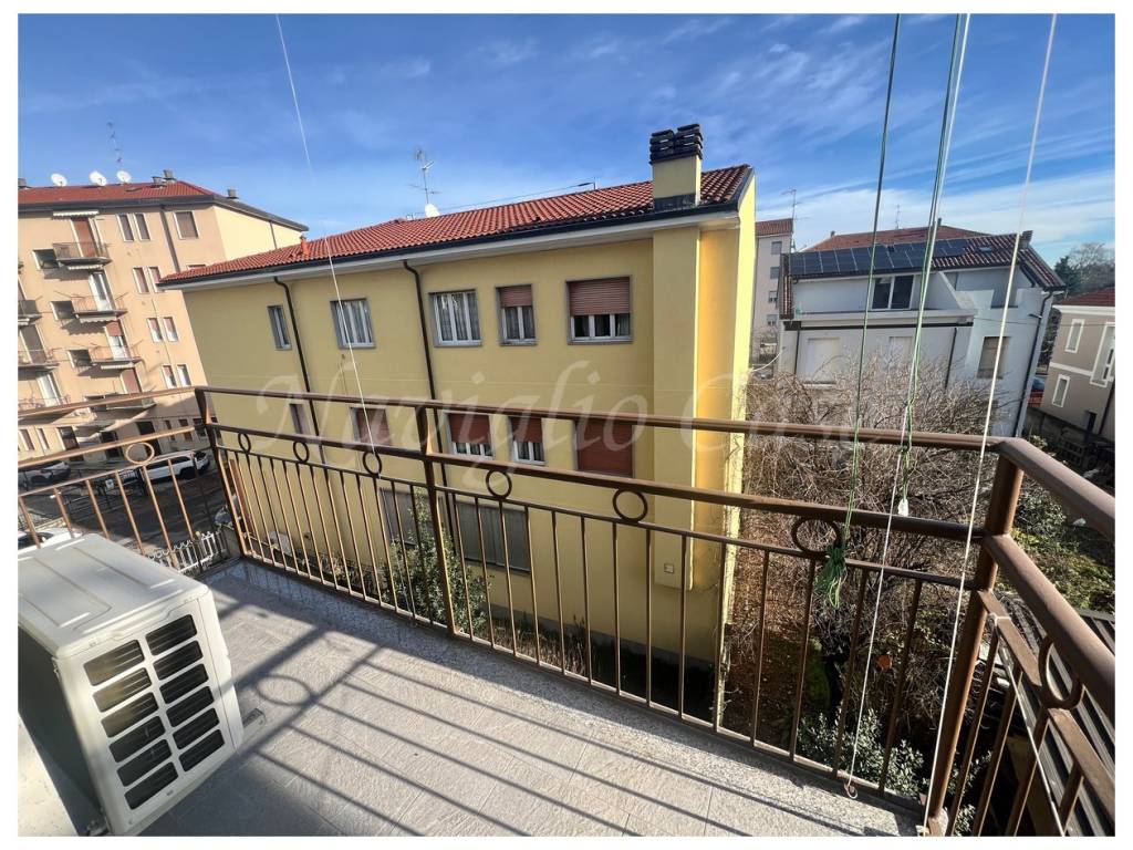 Appartamento a Pessano con bornago in Via Montello, 8 - Foto 2