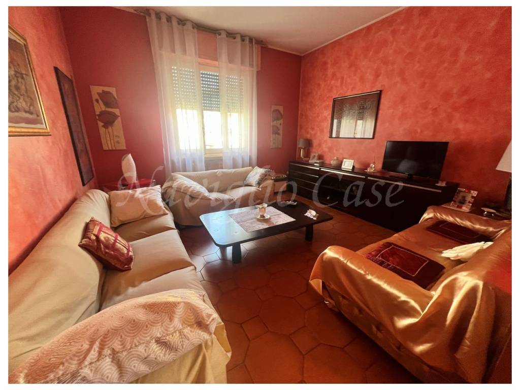 Appartamento a Pessano con bornago in Via Montello, 8 - Foto 3