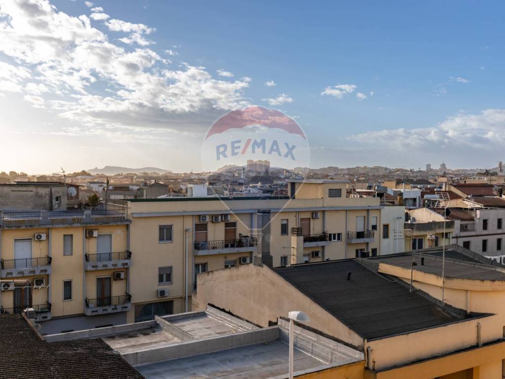 Attico / mansarda a Cagliari in Via Conte Biancamano - Foto 5
