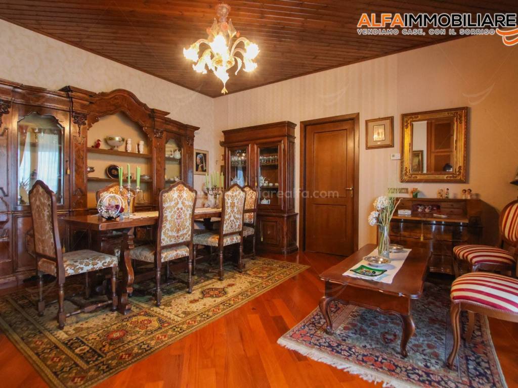 Villa a Cameri in Strada Privata Chalet del Lago - Foto 3
